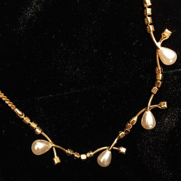 Pearl Drop Princess Necklace - Picture 5 of 7